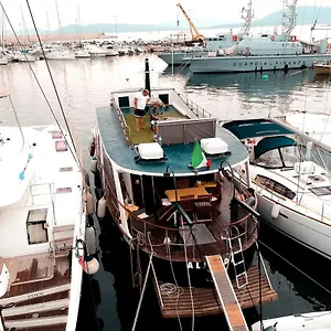 Nocleg ze śniadaniem Boat & Breakfast Alicudi